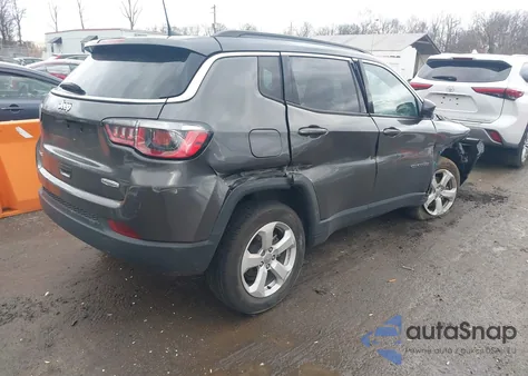 2018 Jeep Compass Latitude 4X4 from USA, damaged, VIN 3C4NJDBB4JT484350